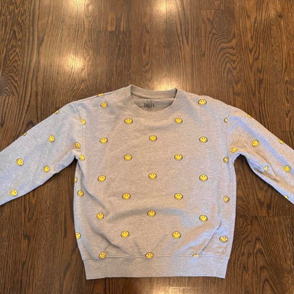 Grey and Yellow Pacsun smiley face crewneck, worn once, great condition